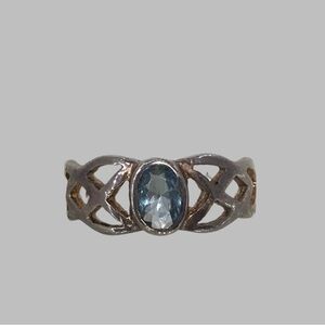 Elegant Silver and Blue Gemstone Ring size 6